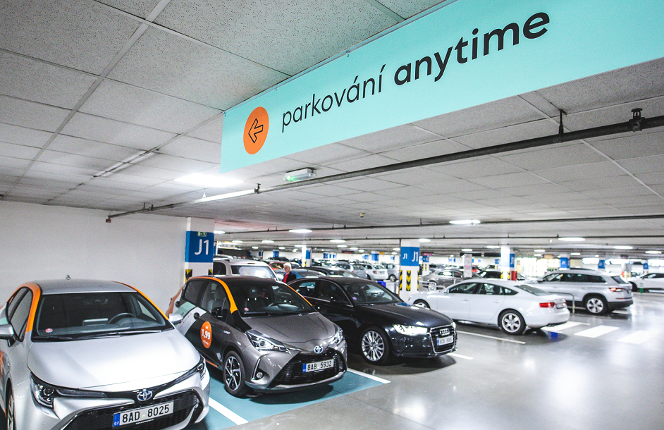 Anytime-carsharing-parkovani-Galerie-Butovice-