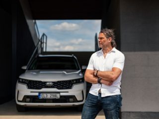 KIA_Jaromir_Jagr_Sorento_PHEV_06