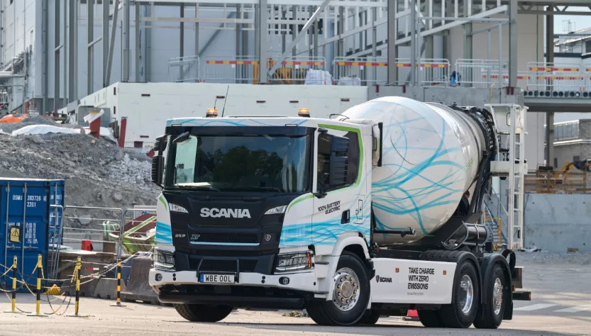 Elektrický autodomíchávač na podvozku Scania 25 P XT.