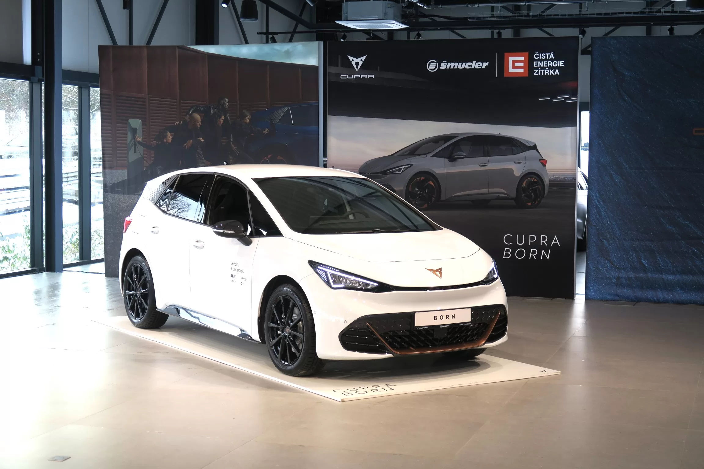 03_cupra-born-novy-typ-elektromobilu-ve-fleetu-skupiny-cez-20231130-091041