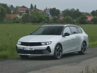 Test Opel Astra Sports Tourer GSe: sportovní kombi s elektrickým dotykem